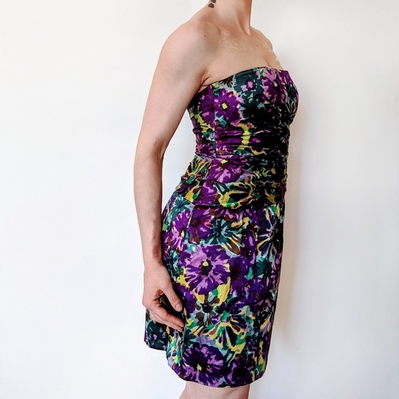 BCBG dress with pockets - Picture 3 of 6